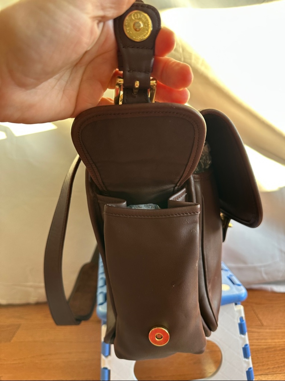 Vintage Coach Field Bag, Style 0594, in Mahogany - Picture 11 of 15